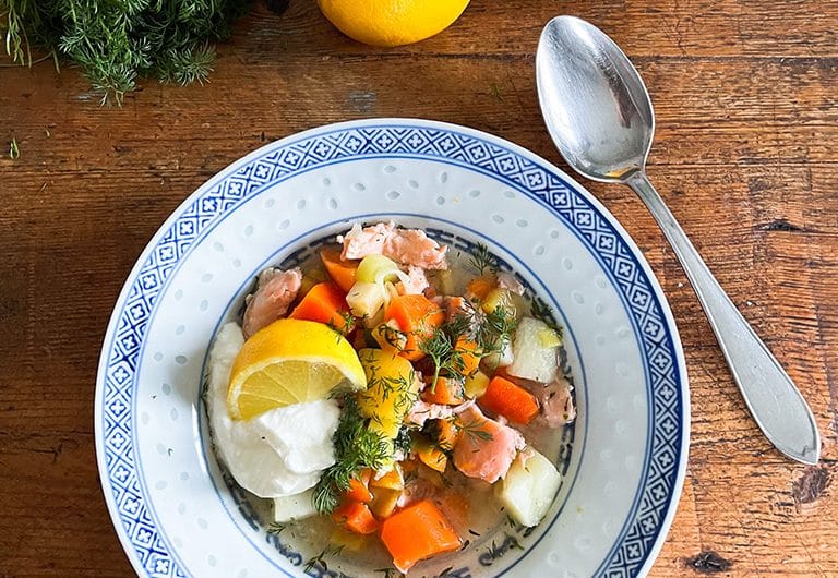 Sitruunainen lohikeitto