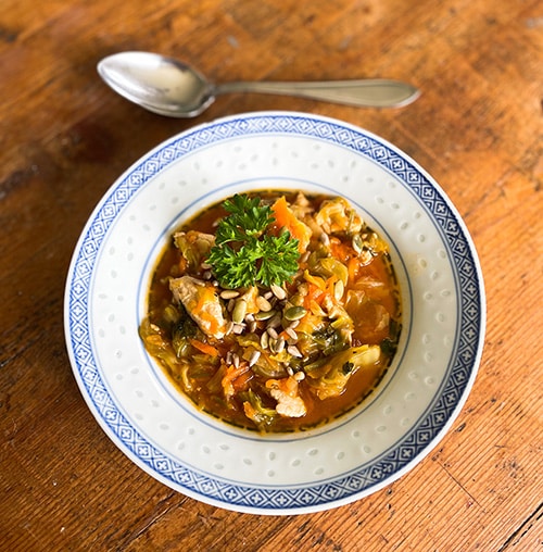 Varhaiskaalikanakeitto