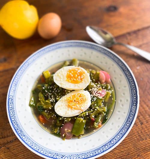 Kevätkeitto ja hestonin kananmunat