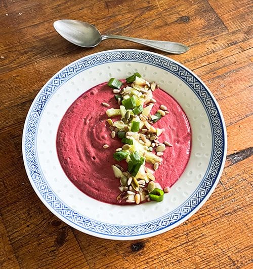 Kylmä punajuurikeitto