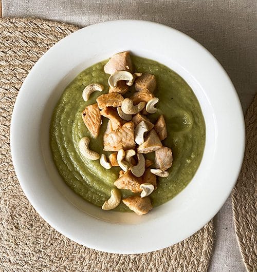 Parsakaali-palsternakka-kanakeitto