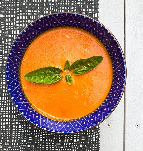 Tomaatti-kookoskeitto