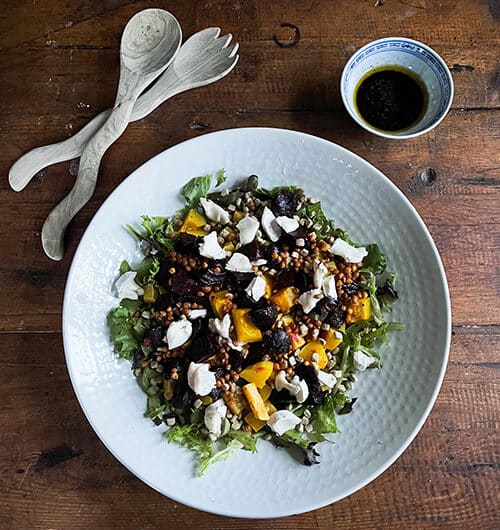 Kurpitsa-punajuurisalaatti