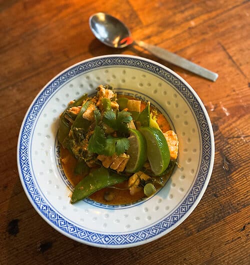 Thaimaalainen lohicurry