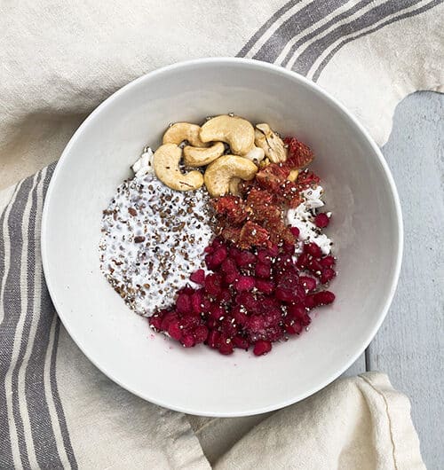 Granaattiomena-raejuustokulho