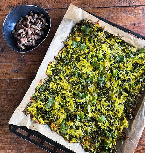 Kyssäkaaliröstipelti ja naudanlihasuikaleet