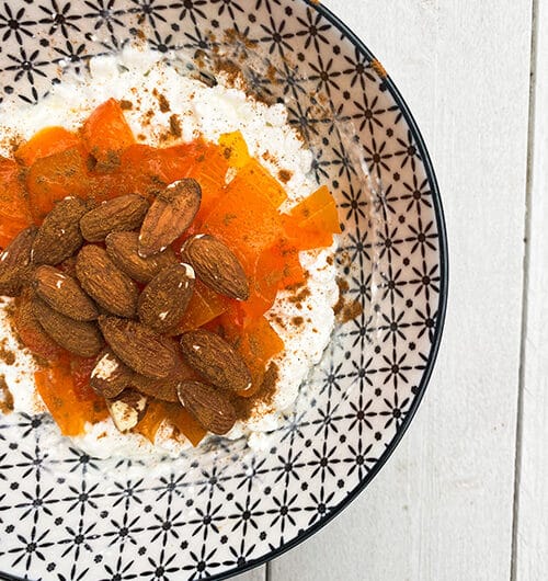 Persimon-raejuustoherkku