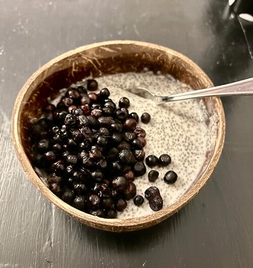 Vaniljainen chiavanukas mustikoilla