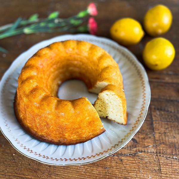 Helppo sitruuna-oliiviöljykakku