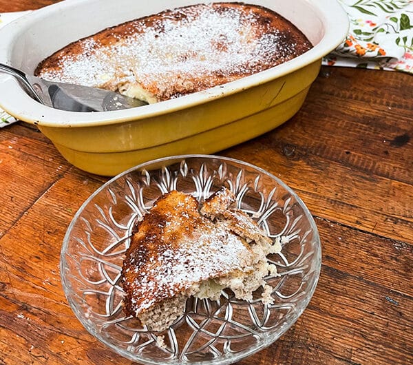 Omena-clafoutis eli ranskalainen omenapannukakku