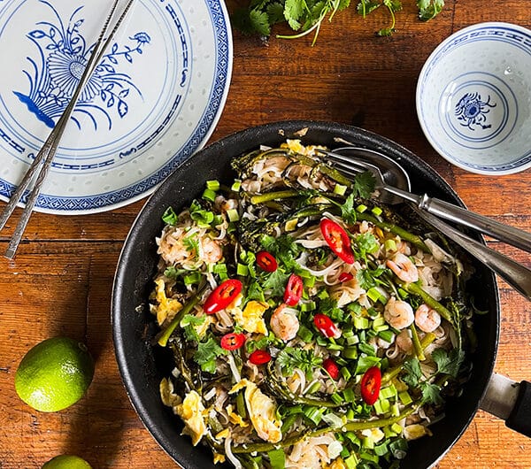 Pad thai varsiparsakaalilla