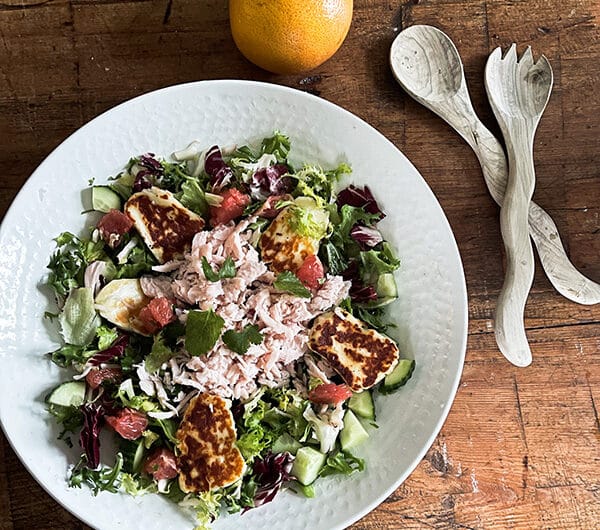 Verigreippisalaatti halloumilla