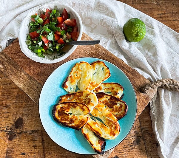 Halloumisipsit ja pikasalsa