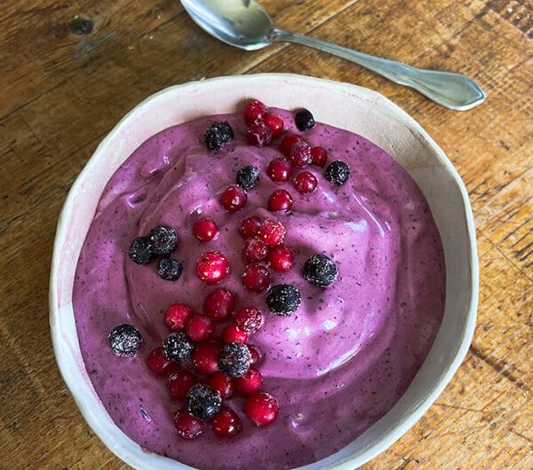 Marjapommi-smoothiekulho