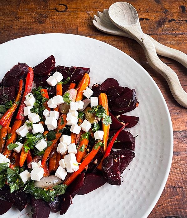 Paahdettu juuressalaatti