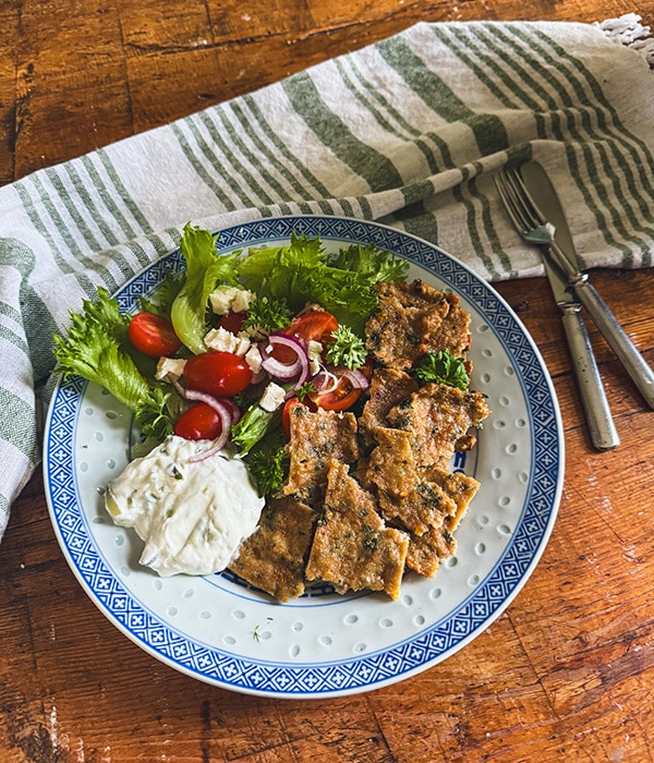 Kanakebab salaatilla