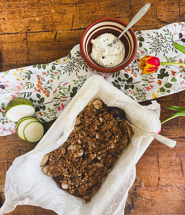 Päärynä-kaurapaistos