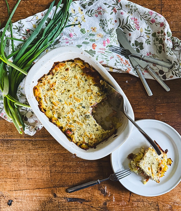 Savulohipiirakka perunapohjalla